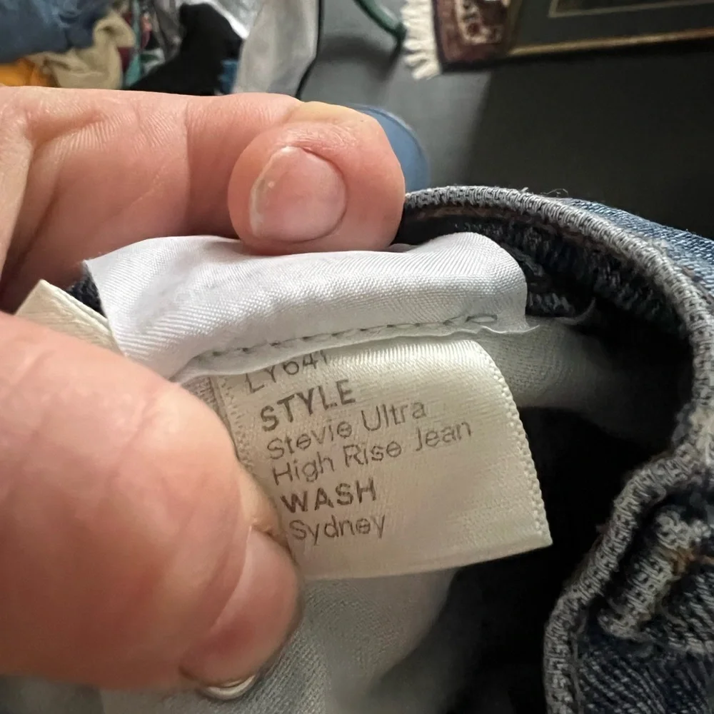 Reformation Stevie Ultra High Rise Jeans - Sydney, size 26 - Picture 6 of 6